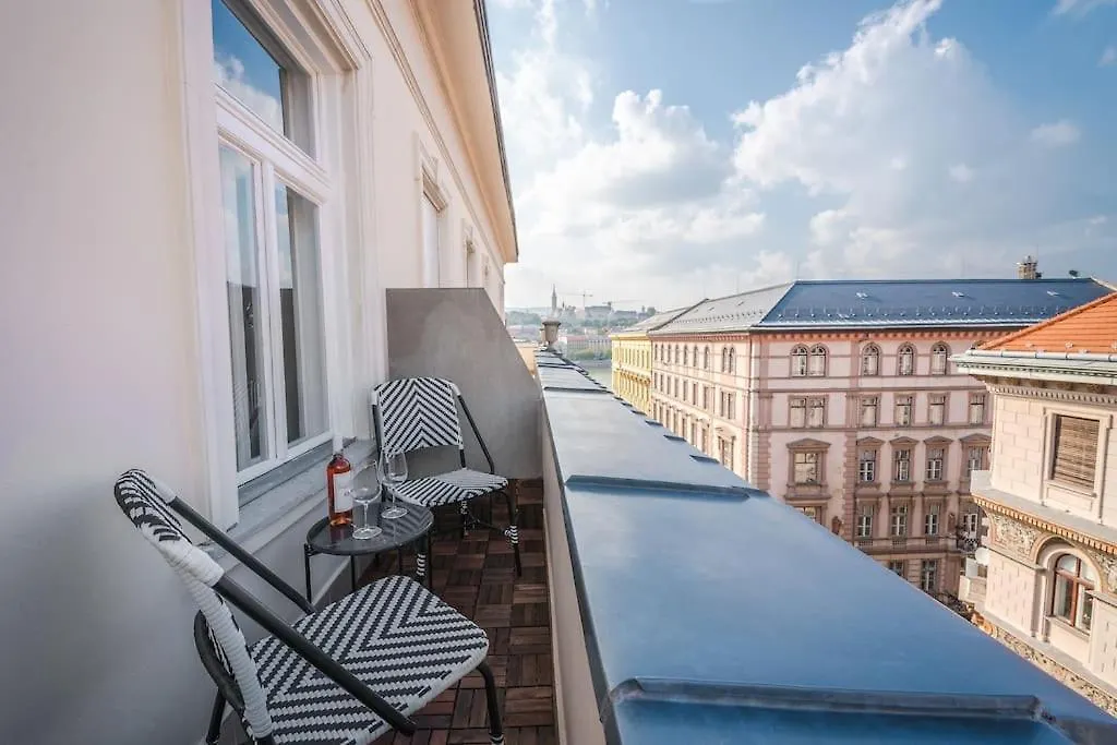 Brandnew Citycenter Flat With The View And Terrace Budapeszt Węgry